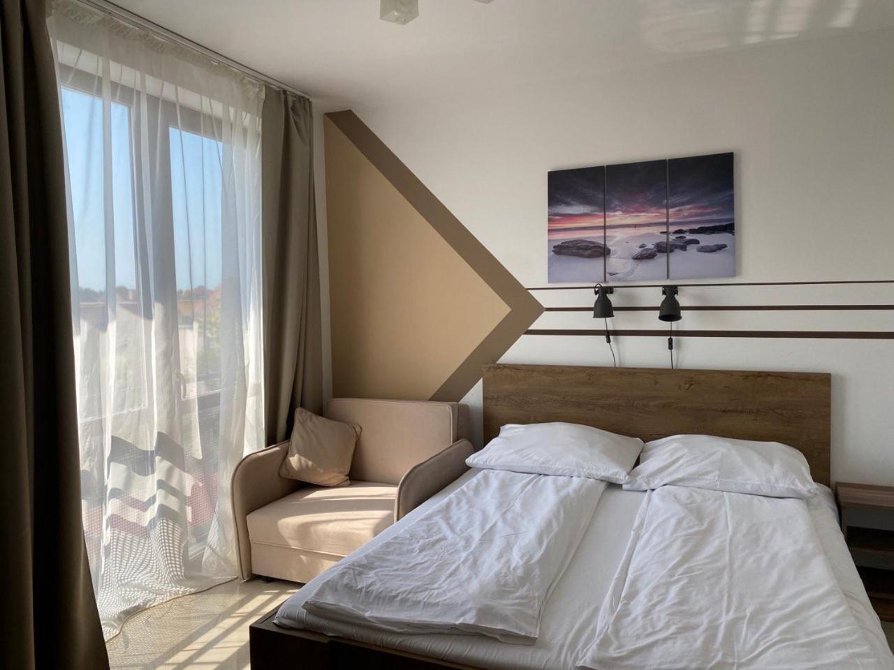 Art Apartments Hajduszoboszlo Bagian luar foto