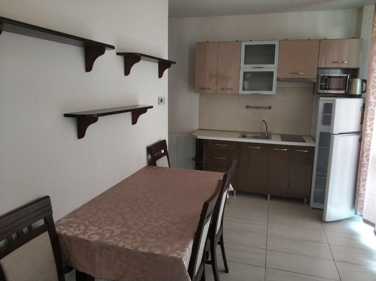 Art Apartments Hajduszoboszlo Bagian luar foto